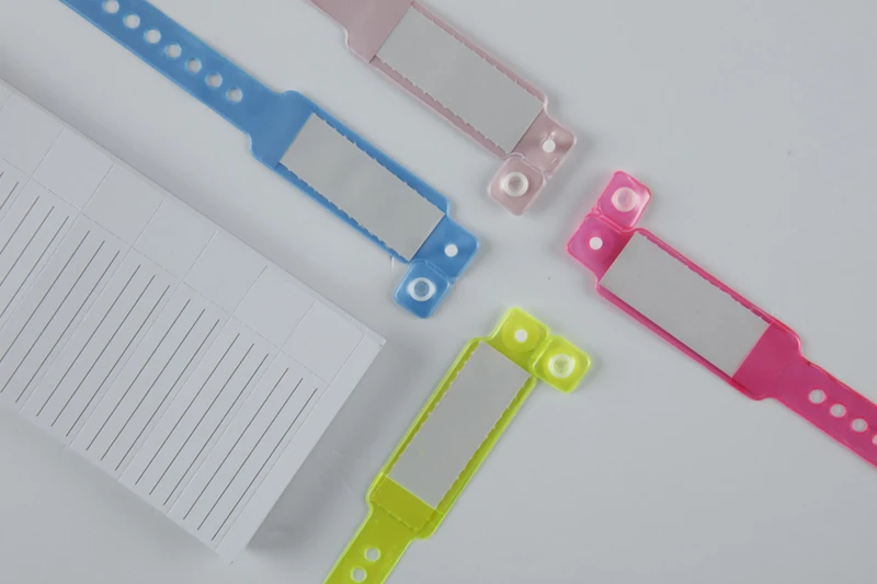 PVC 医用识别腕带实物图
