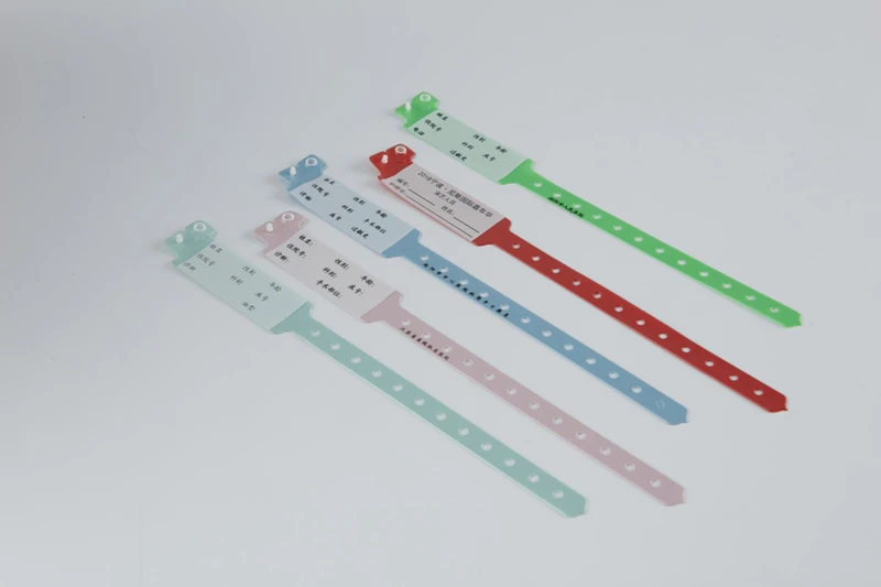 PVC 医用识别腕带实物图
