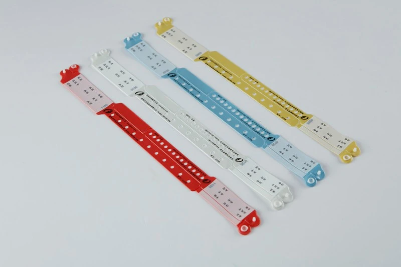 PVC 医用识别腕带实物图